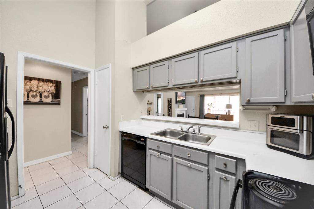 3803 Meadow Place Drive, Houston, Texas image 15