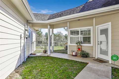 Single Family Residence in Coldspring TX 440 Town Creek Road 31.jpg