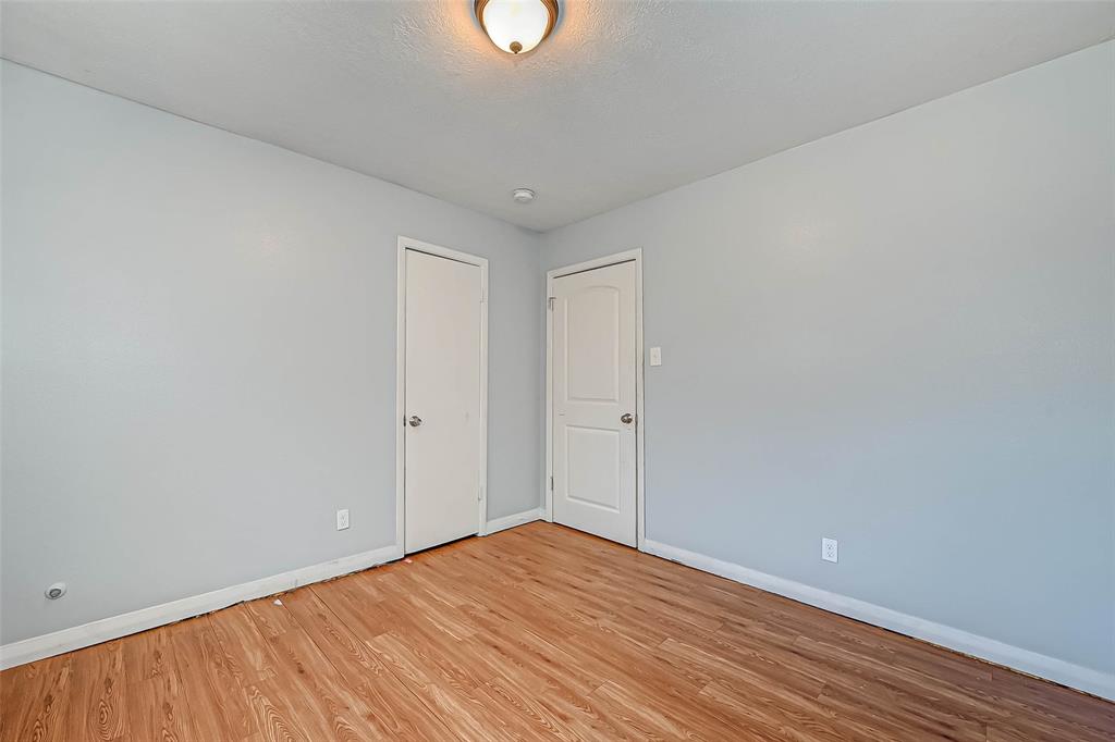 2946 Dragonwick Drive, Houston, Texas image 13