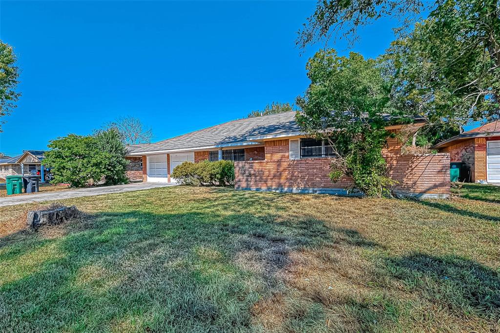 2946 Dragonwick Drive, Houston, Texas image 3