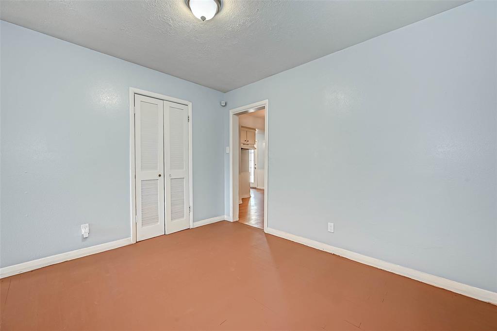 2946 Dragonwick Drive, Houston, Texas image 4