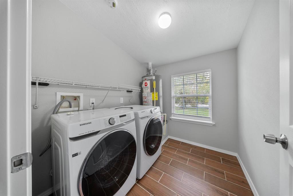 504 Stimpson Street, Baytown, Texas image 5