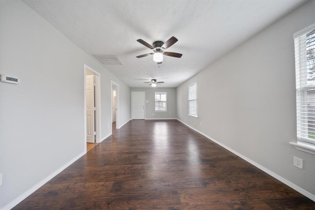 504 Stimpson Street, Baytown, Texas image 6