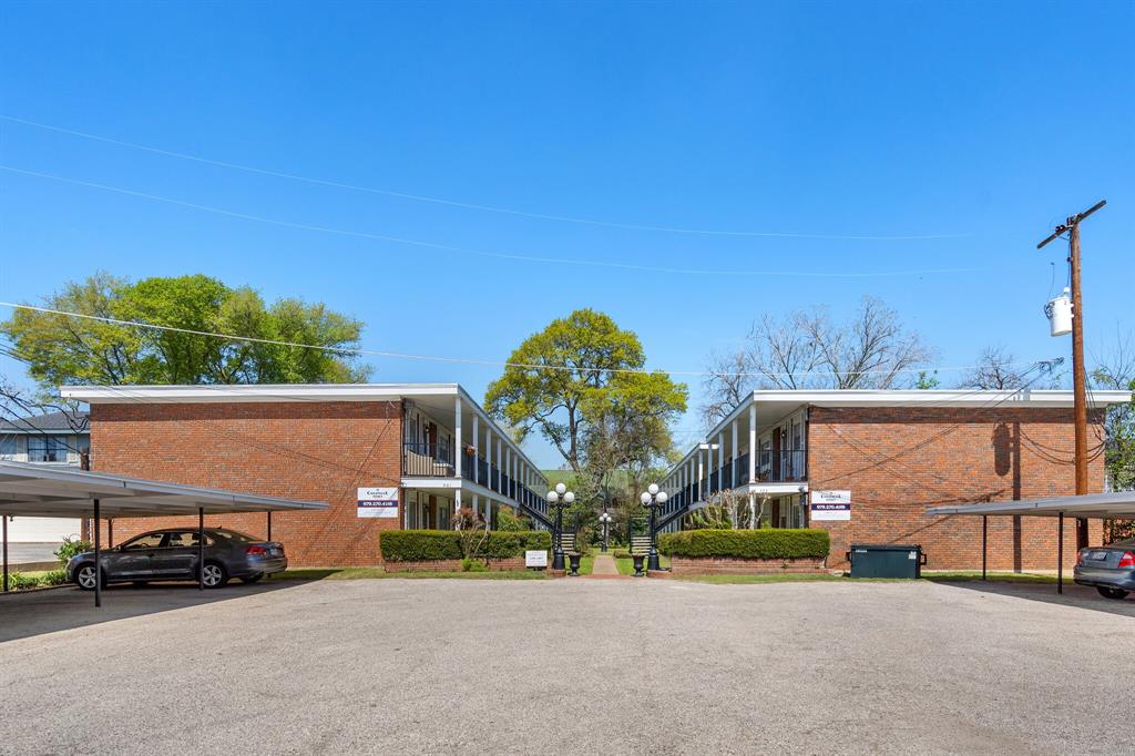 401 E Main Street