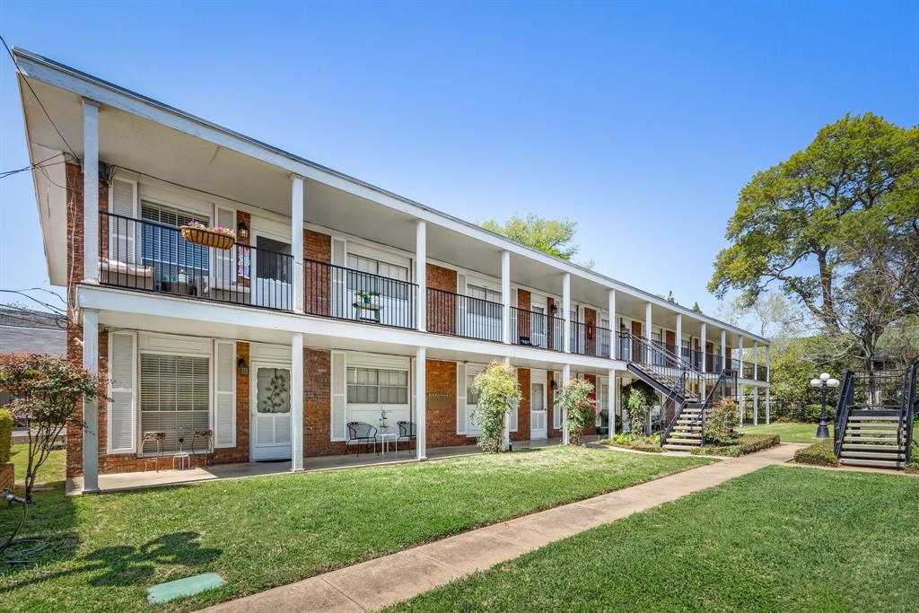 401 E Main Street