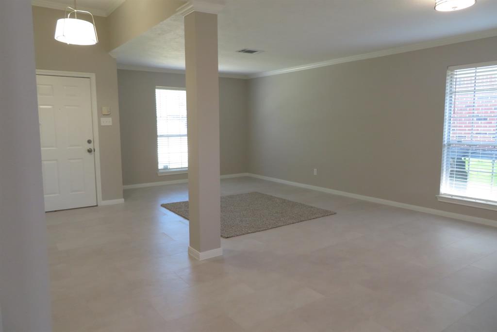 1606 Caslyn Drive, Rosenberg, Texas image 4