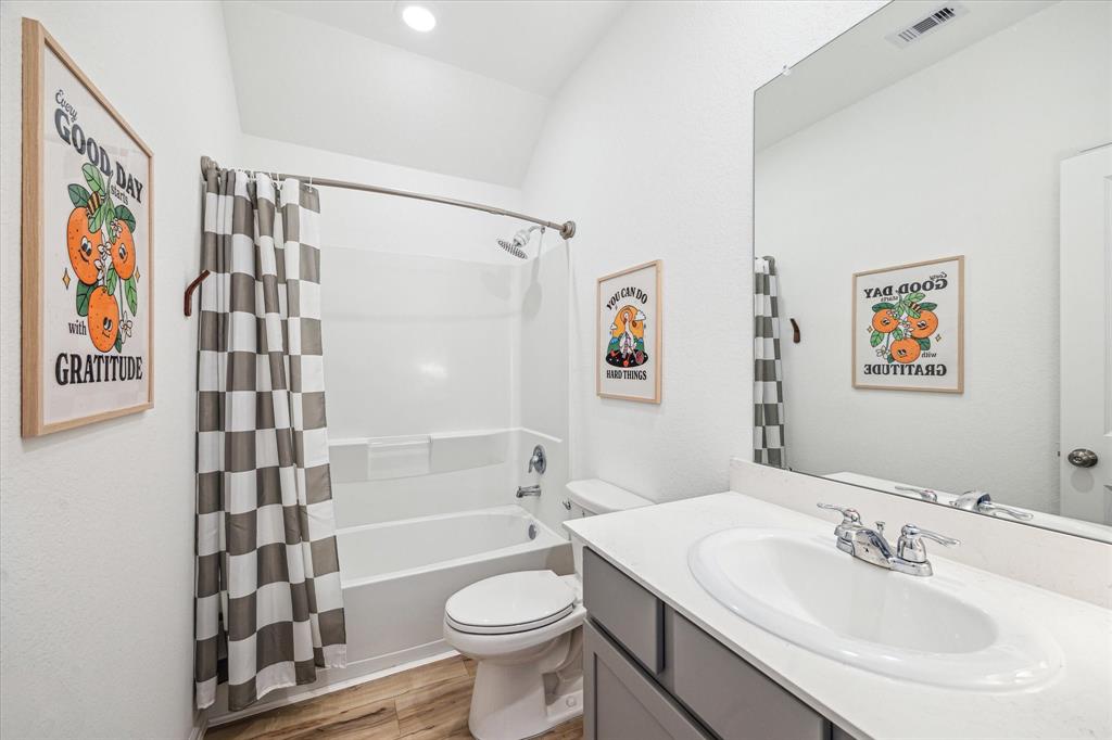 3037 Pampaneria Drive, Conroe, Texas image 19