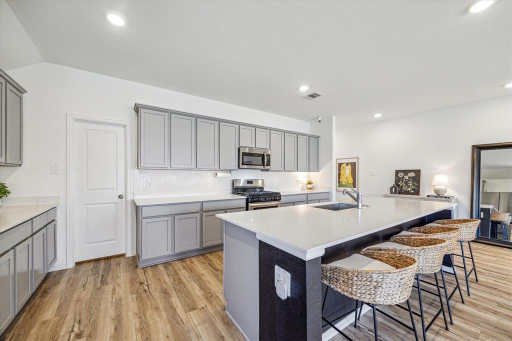 3037 Pampaneria Drive, Conroe, Texas image 12
