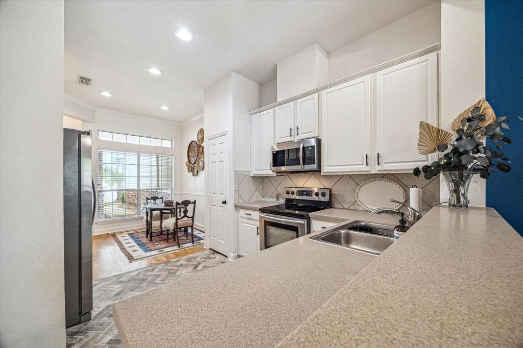 7234 Welshwood Lane, Sugar Land, Texas image 8