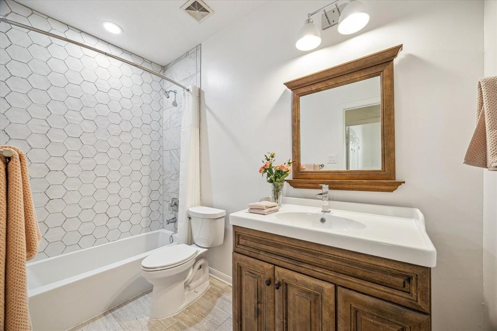 7234 Welshwood Lane, Sugar Land, Texas image 19
