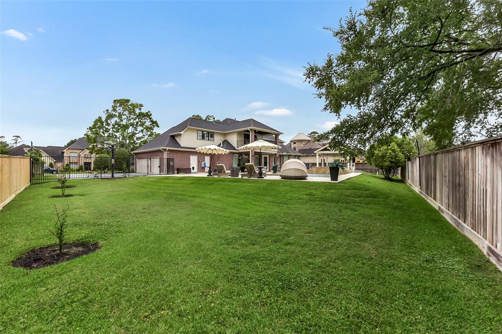 802 Shady Bend Lane, Friendswood, Texas image 10