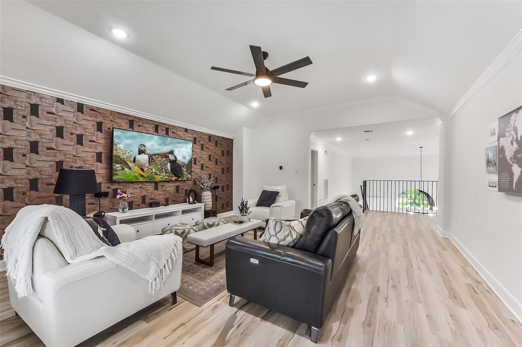 802 Shady Bend Lane, Friendswood, Texas image 34