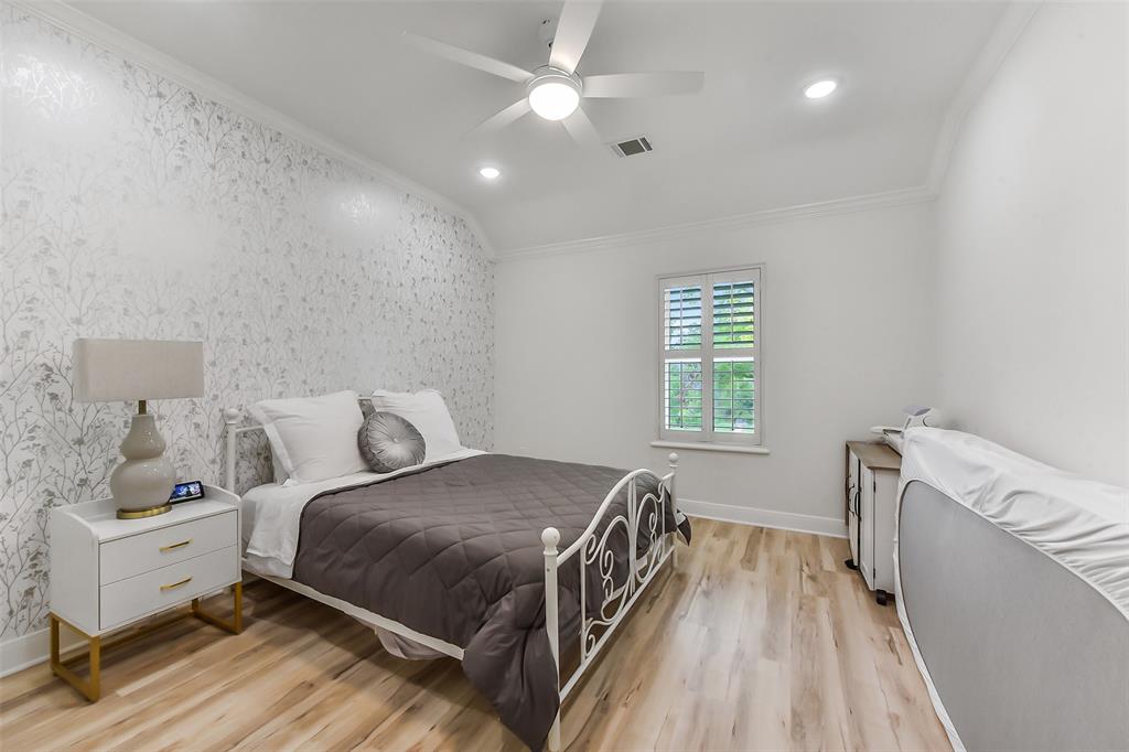 802 Shady Bend Lane, Friendswood, Texas image 40