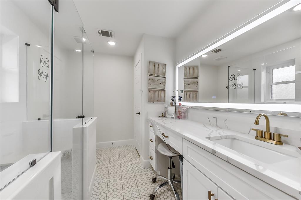 802 Shady Bend Lane, Friendswood, Texas image 39