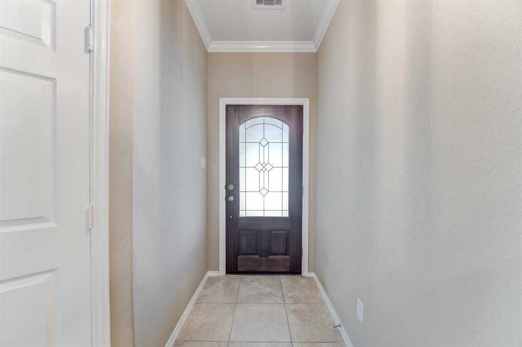 8639 Sweet Pasture Drive, Tomball, Texas image 12