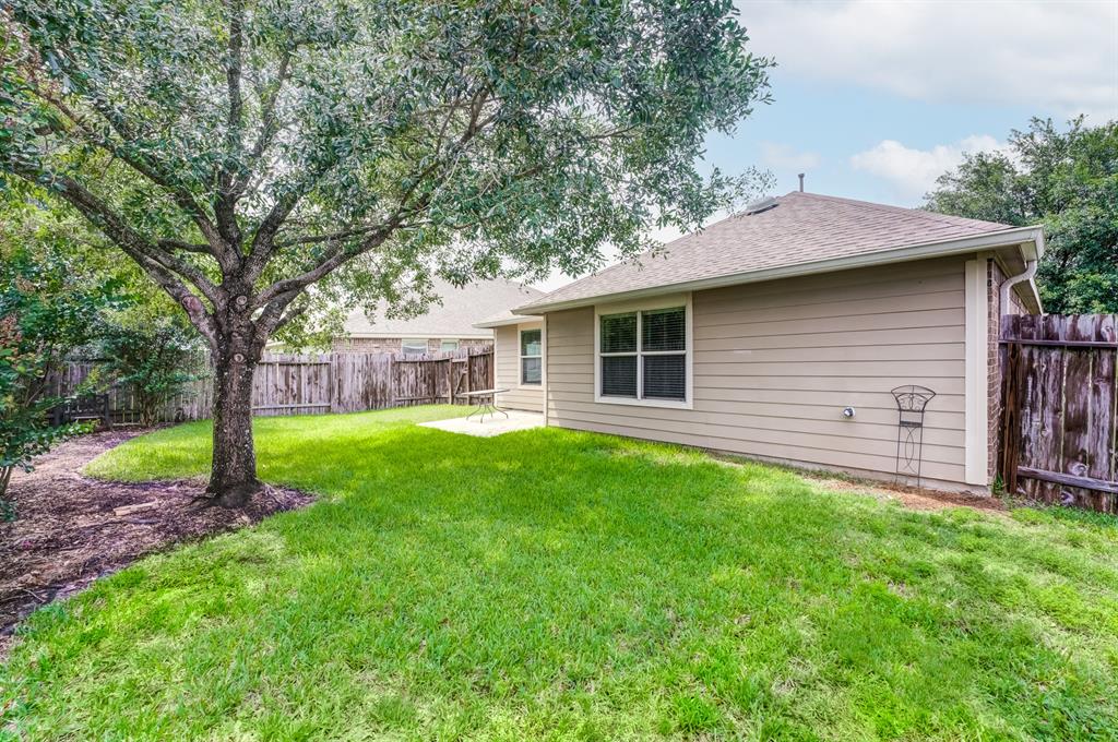 8639 Sweet Pasture Drive, Tomball, Texas image 7