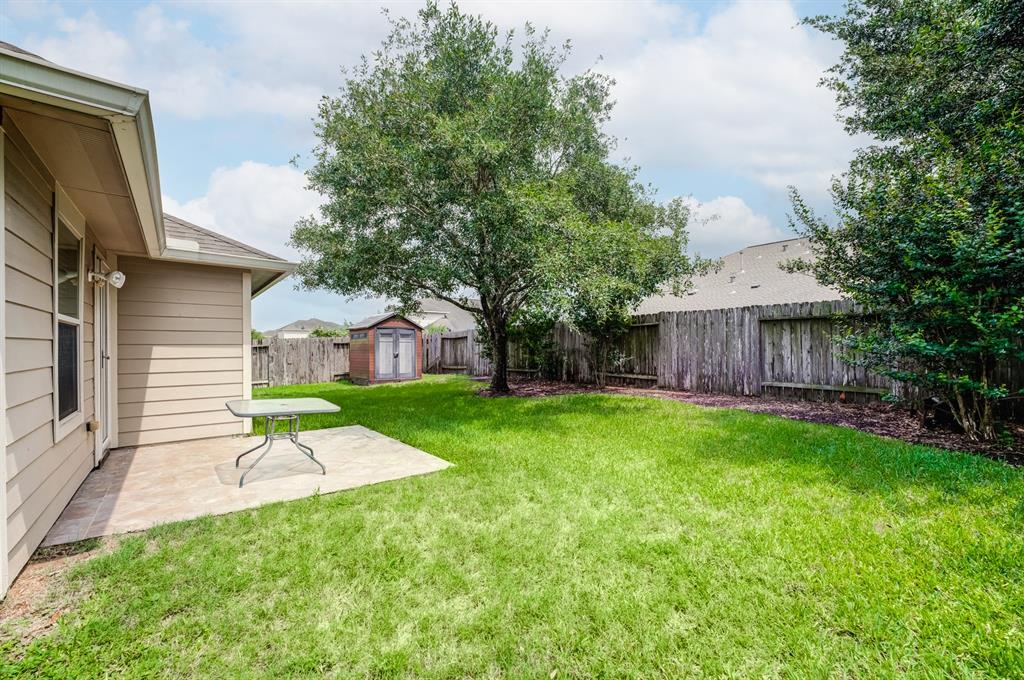 8639 Sweet Pasture Drive, Tomball, Texas image 10
