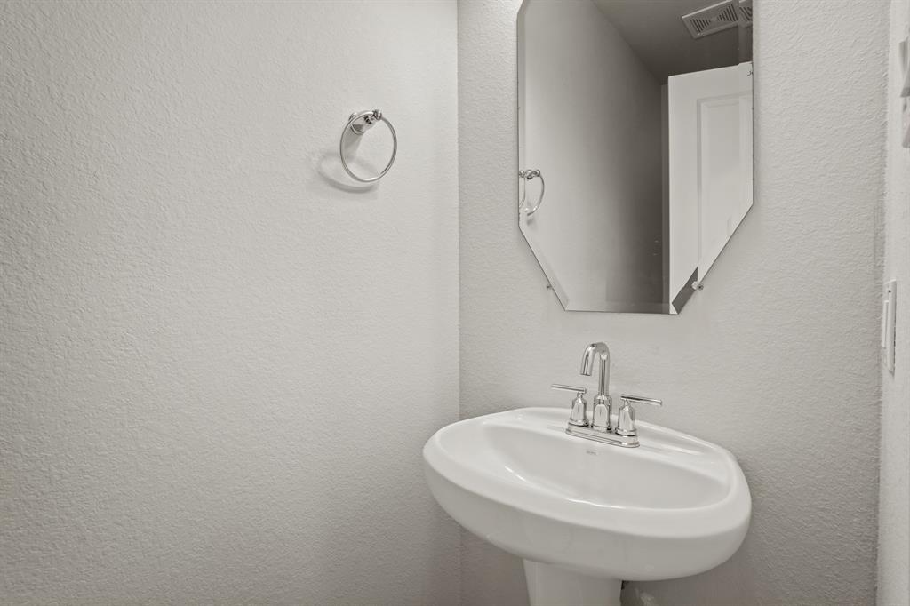 108 Dina Lane, Montgomery, Texas image 17