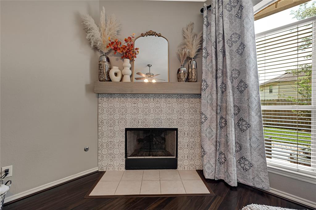 12938 Cascadia Knoll Court, Humble, Texas image 8