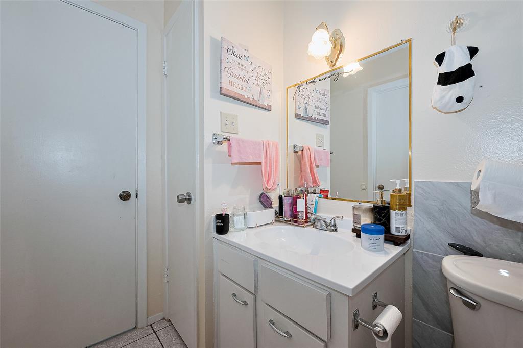 12223 Sharpview Drive, Houston, Texas image 32