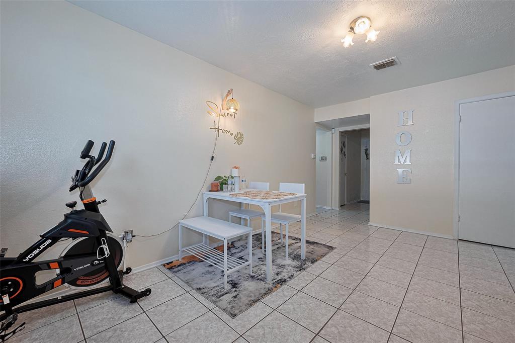 12223 Sharpview Drive, Houston, Texas image 26