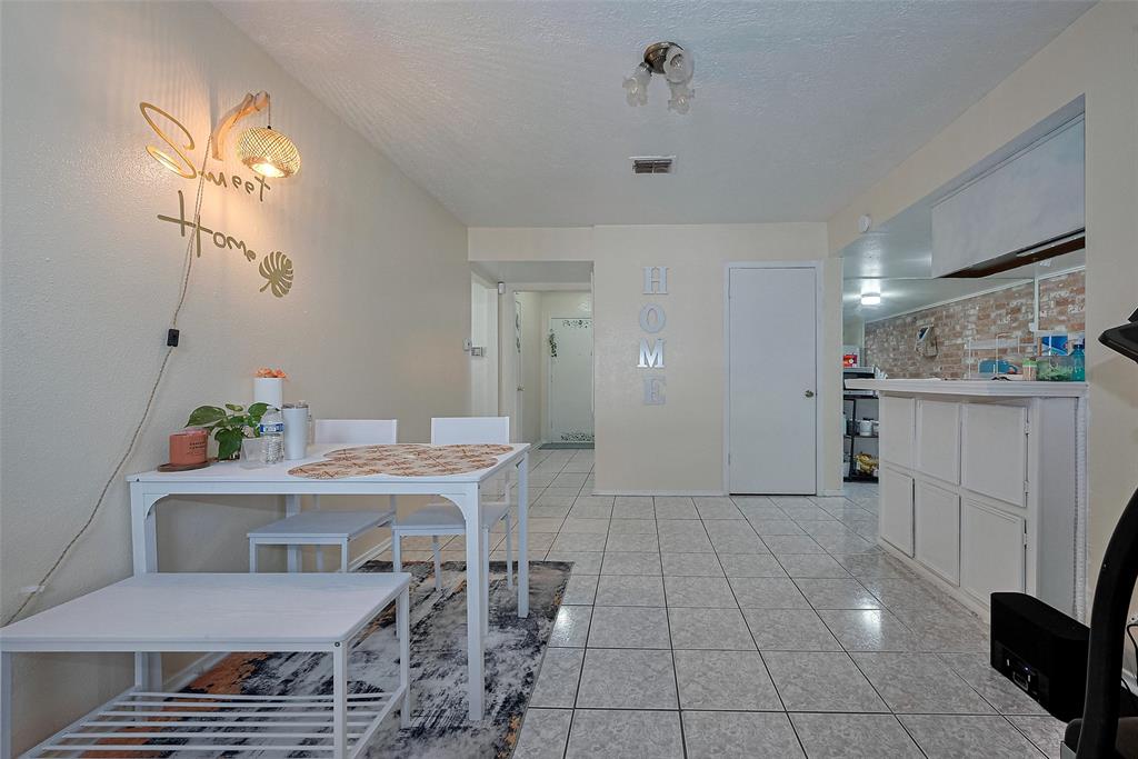 12223 Sharpview Drive, Houston, Texas image 16