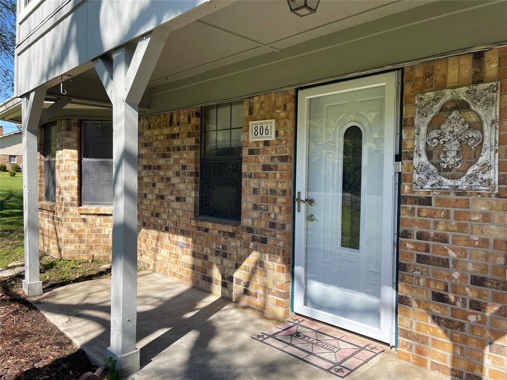 806 Robindale Lane, Fairfield, Texas image 4