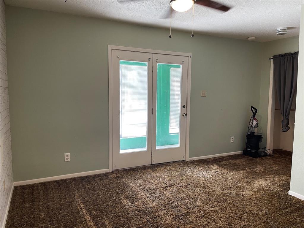 806 Robindale Lane, Fairfield, Texas image 25