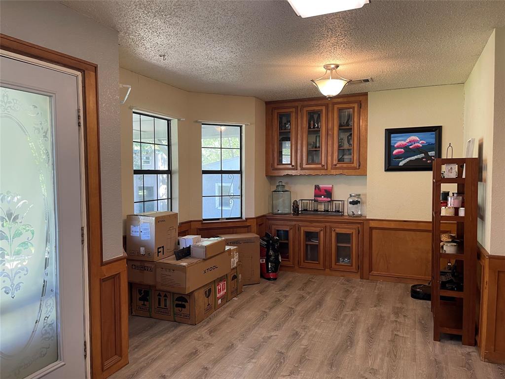 806 Robindale Lane, Fairfield, Texas image 16