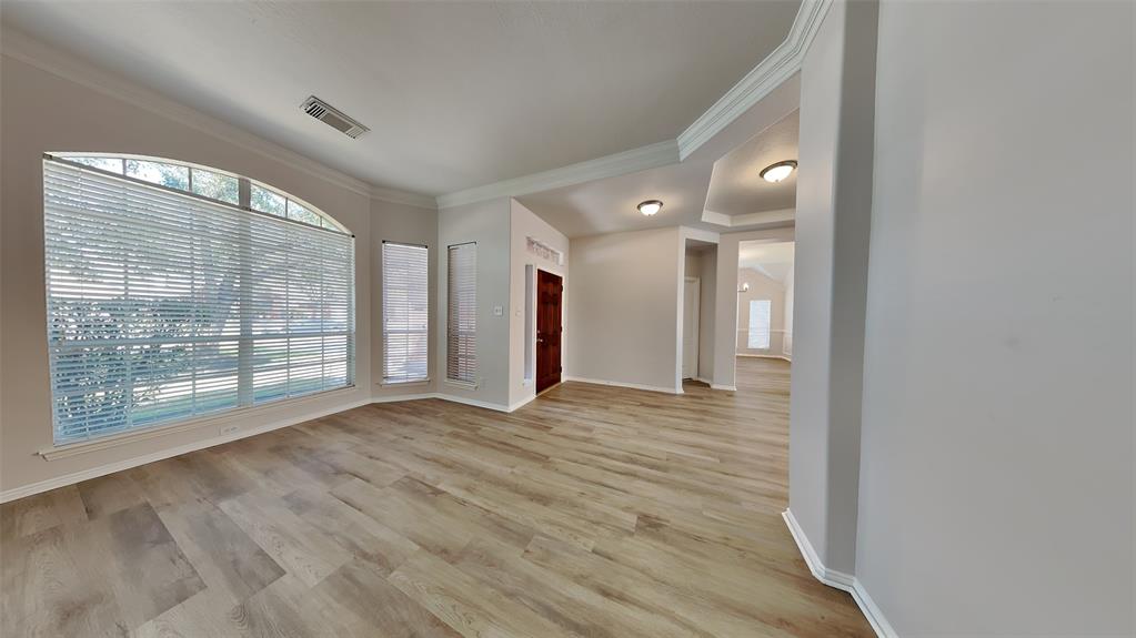 21335 Timber Pines Drive, Spring, Texas image 3