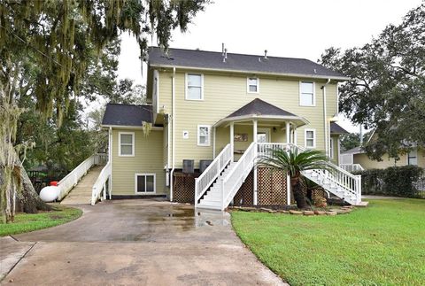 A home in Brazoria