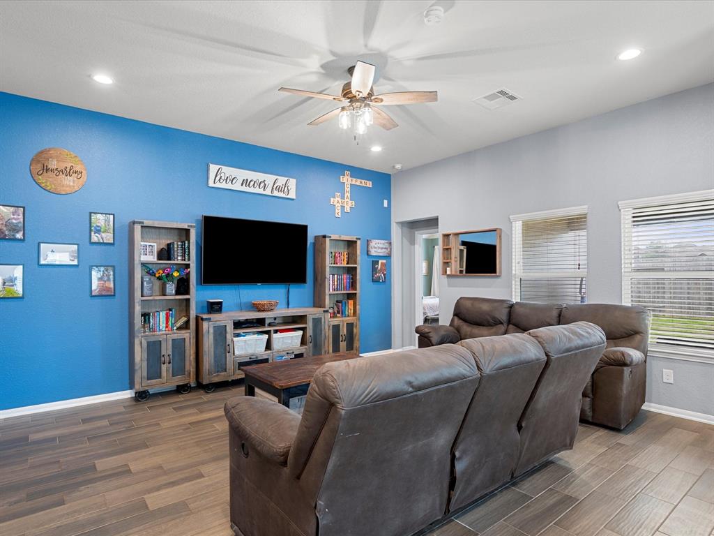 3103 Soaring Pines Trail, Conroe, Texas image 16