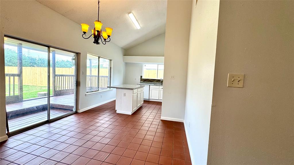 519 Oakdale Drive, Stafford, Texas image 8