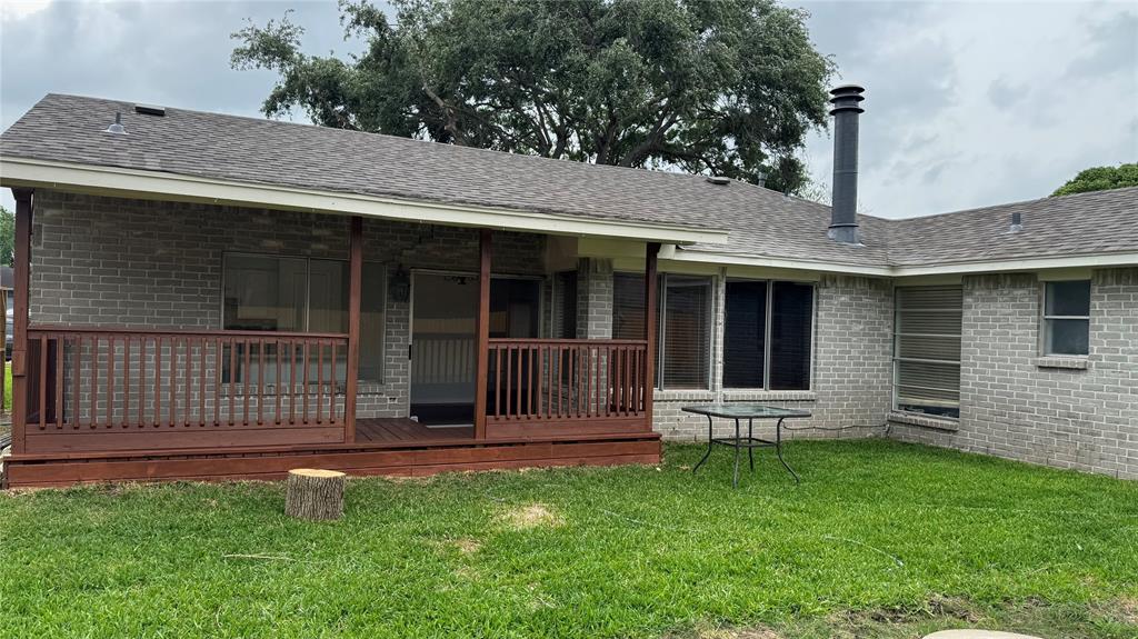 519 Oakdale Drive, Stafford, Texas image 22