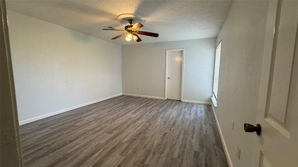 519 Oakdale Drive, Stafford, Texas image 14
