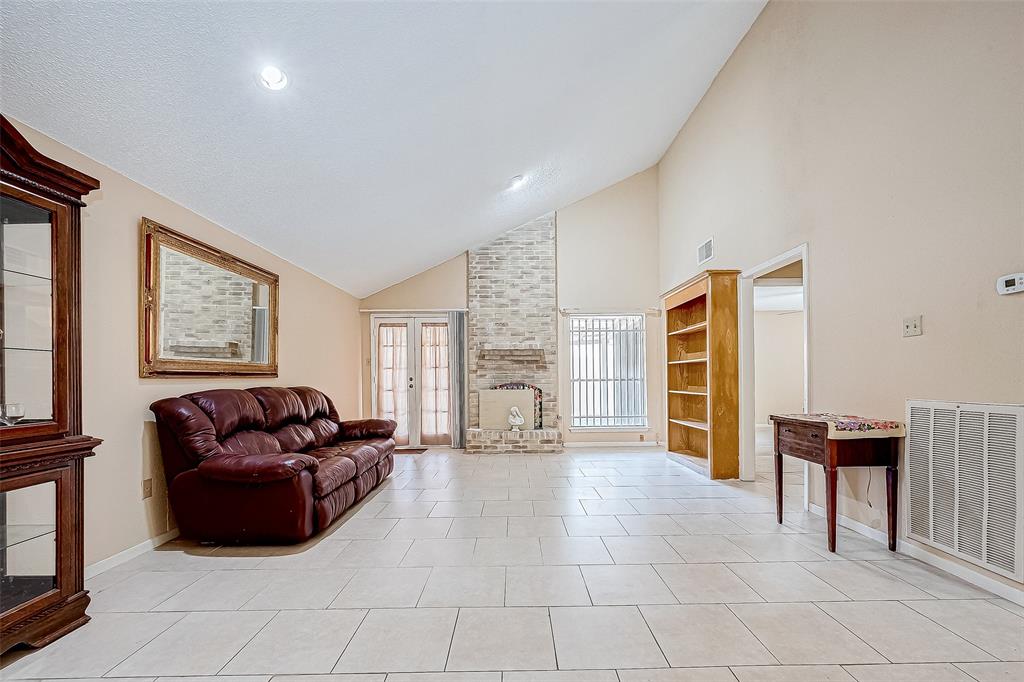 11507 Bellspring Drive, Houston, Texas image 6