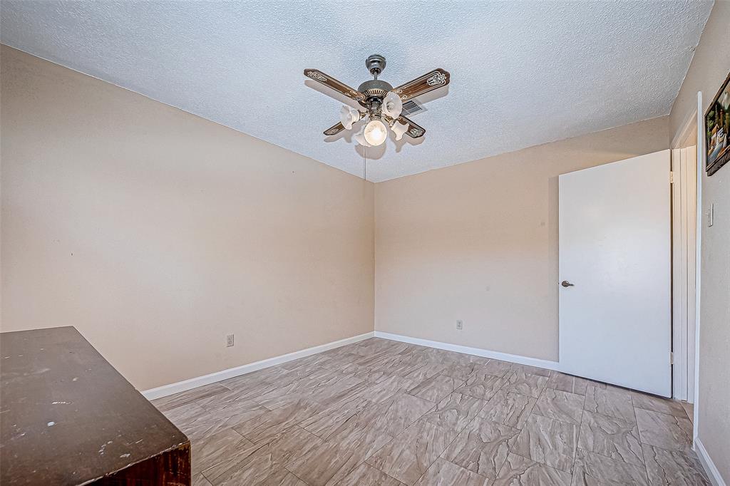 11507 Bellspring Drive, Houston, Texas image 25