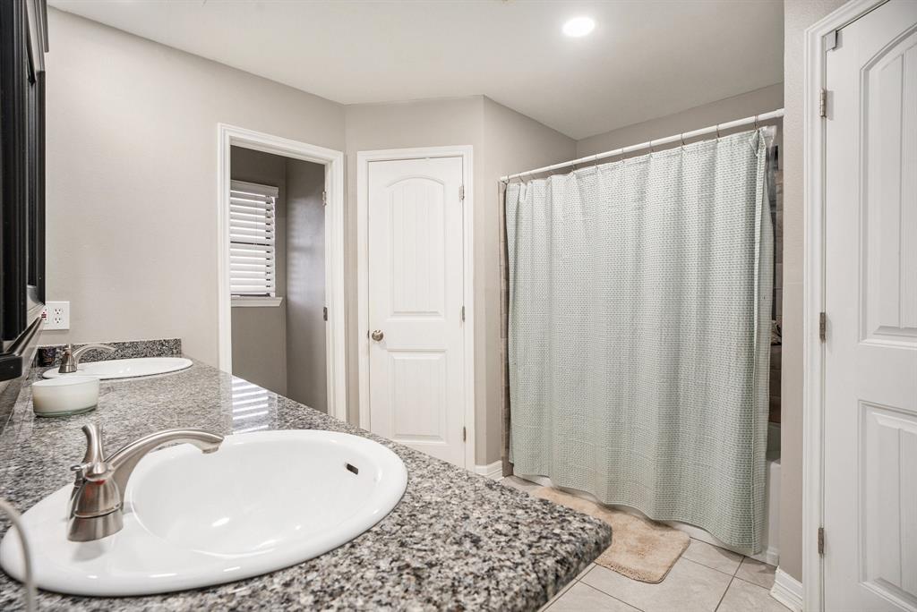 610 Renaldo Street, Dickinson, Texas image 16