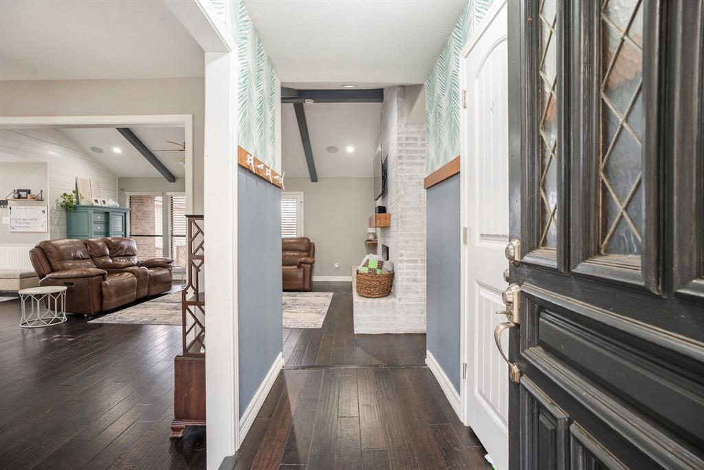 610 Renaldo Street, Dickinson, Texas image 3