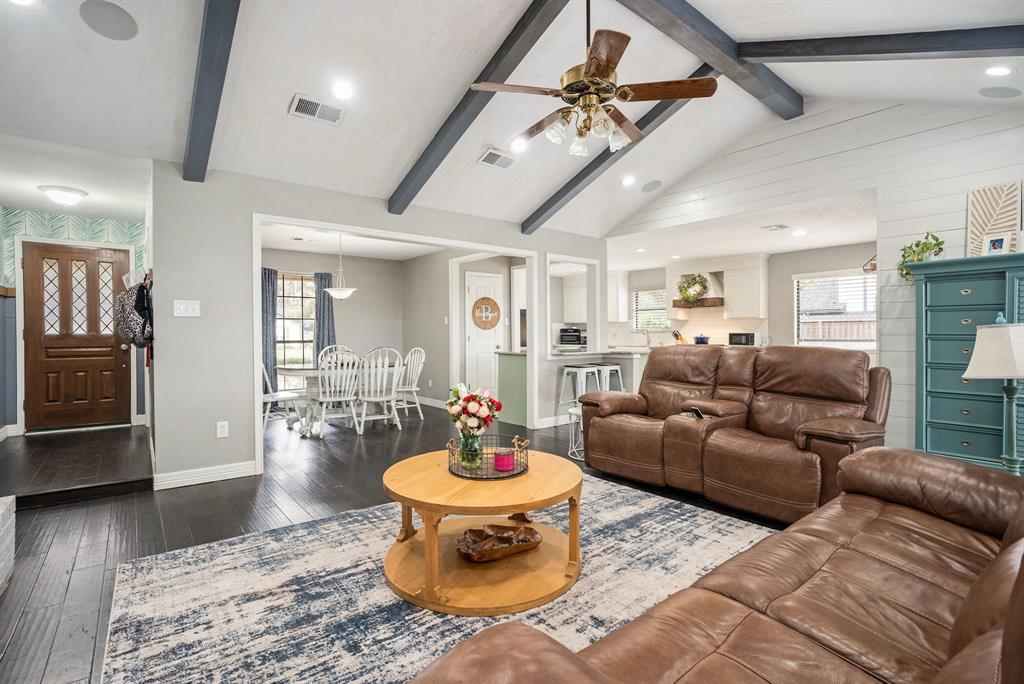 610 Renaldo Street, Dickinson, Texas image 5