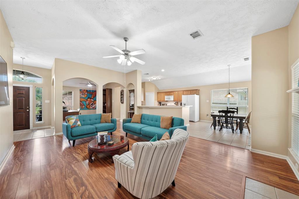 1497 Allison Street, Alvin, Texas image 7