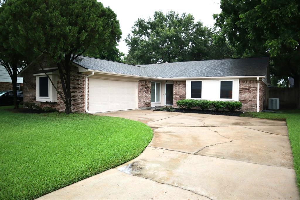 3135 Apple Dr Drive
