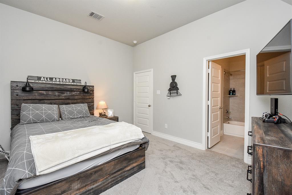 12130 Mckavett Fort Drive, Humble, Texas image 18