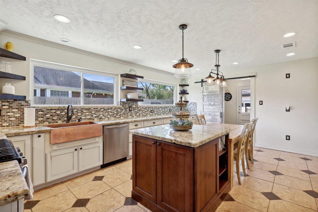 14 Haverford Lane, Friendswood, Texas image 13