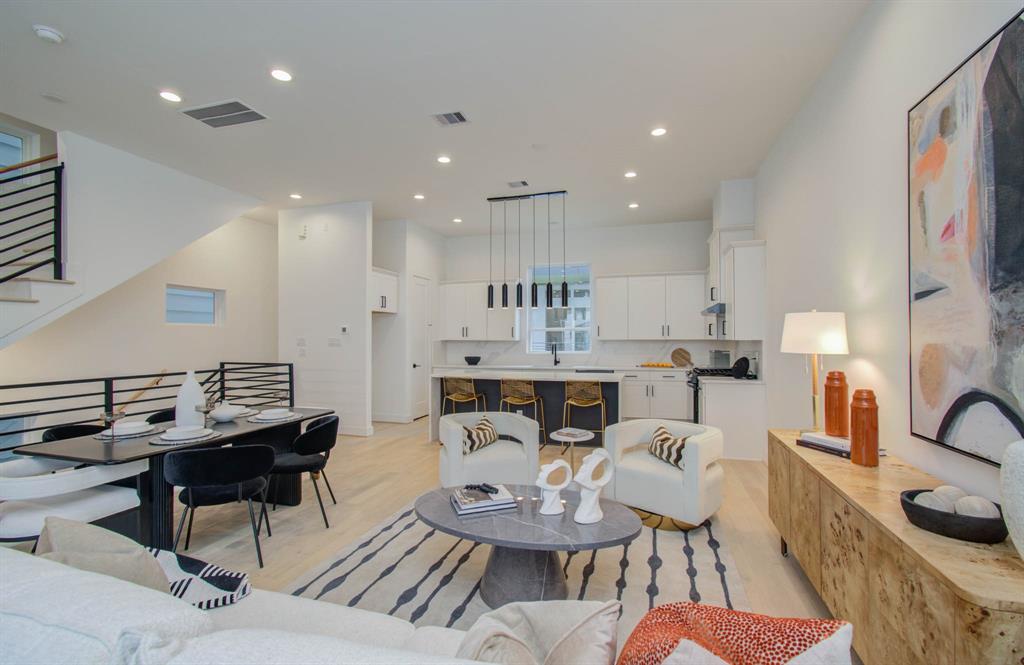 1109 Ennis Street, Houston, Texas image 20