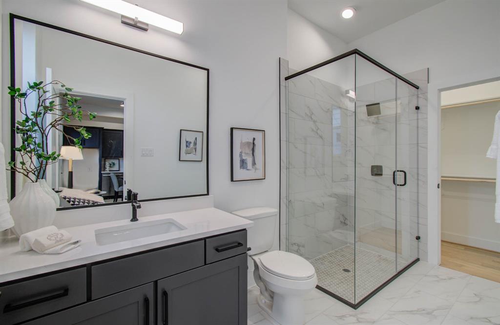 1109 Ennis Street, Houston, Texas image 13