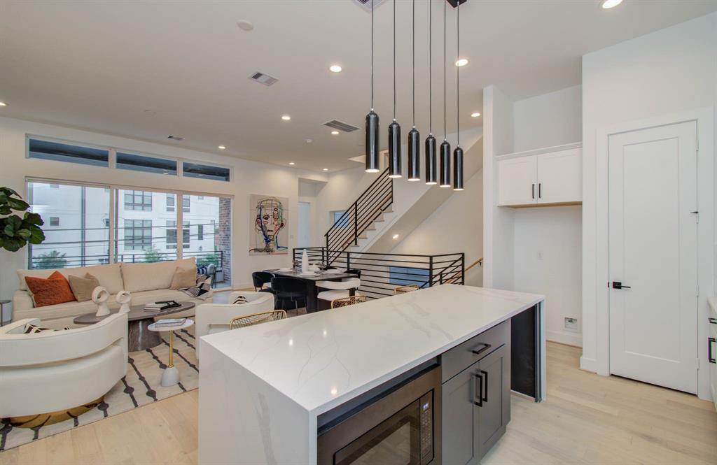 1109 Ennis Street, Houston, Texas image 27