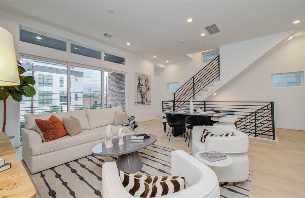 1109 Ennis Street, Houston, Texas image 19