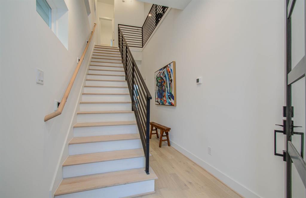 1109 Ennis Street, Houston, Texas image 7