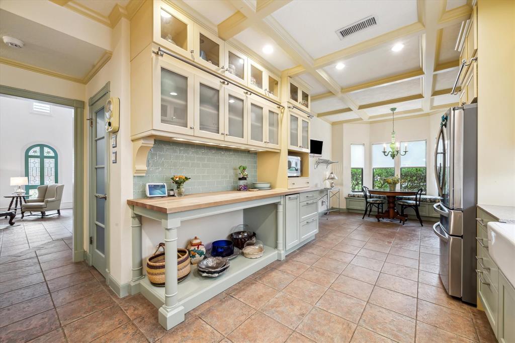 210 Victoria Way Way, Friendswood, Texas image 21